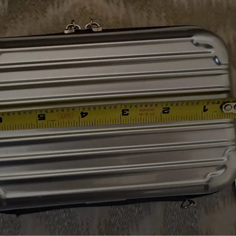 Pan Am Hard-Sided Silver Crossbody Bag - Picture 6 of 8
